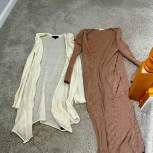 Bundle of two dusters size medium